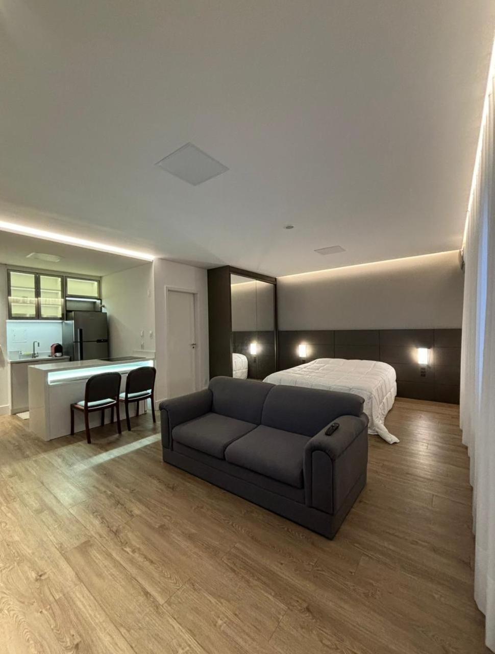 Apart Hotel Moderno Em ג'וינוויל מראה חיצוני תמונה