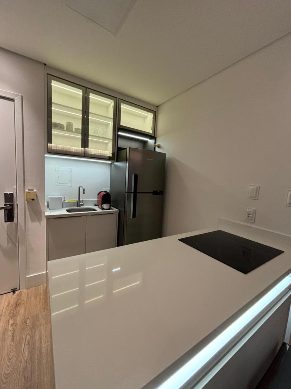 Apart Hotel Moderno Em ג'וינוויל מראה חיצוני תמונה